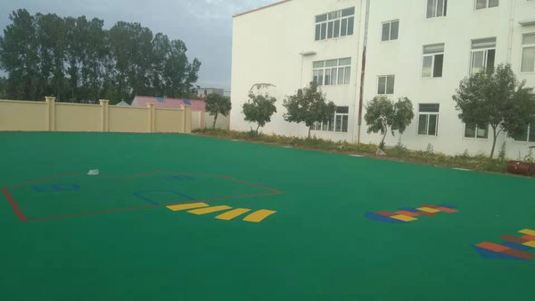 新沂黑埠幼儿园-徐州塑胶跑道,硅PU篮球场厂家